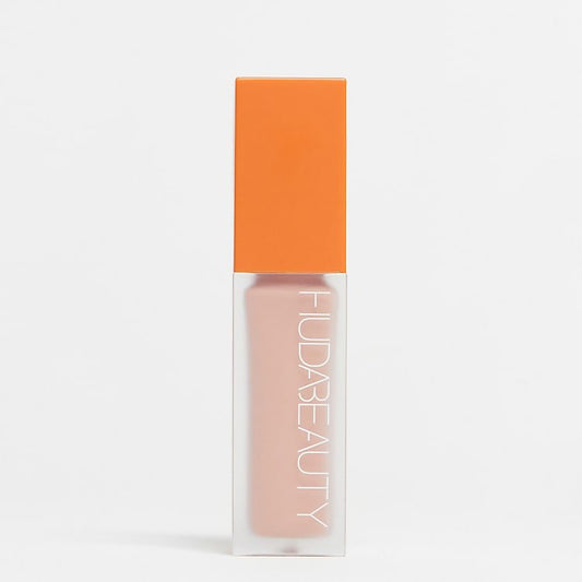 HUDA BEAUTY Under Eye Color Corrector shade