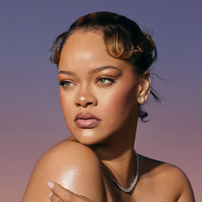 Fenty Beauty
Demi'Glow Highlighter
